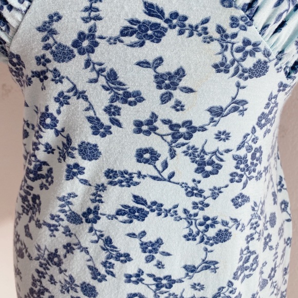 SOLD FLORAL Ruffle Blouse size L - Picture 3 of 16